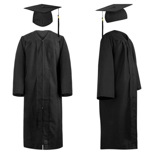 Ensemble de Toge Universitaire avec Mortier - Élégance et Tradition